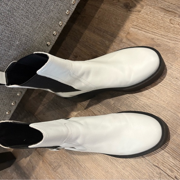 Mark Fisher dacilla White and Black Platform Ankle Boots - Picture 2 of 6